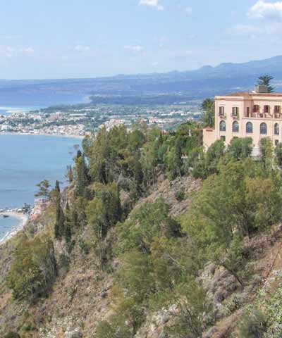 Immobili Giardini Naxos  e provincia