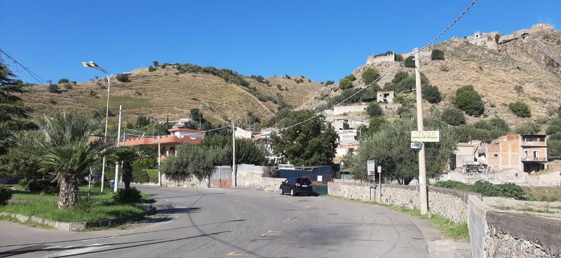 Calatabiano terreno edificabile...